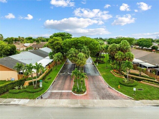 Building Photo - 6711 NW 193rd Ter