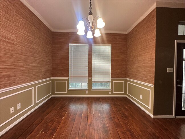 Building Photo - 19327 Gallatin Ln