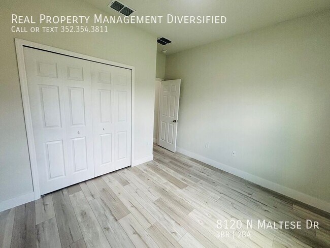 Building Photo - 8120 N Maltese Dr