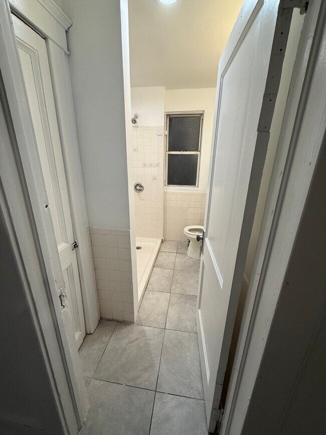 Building Photo - 16 N 7th St