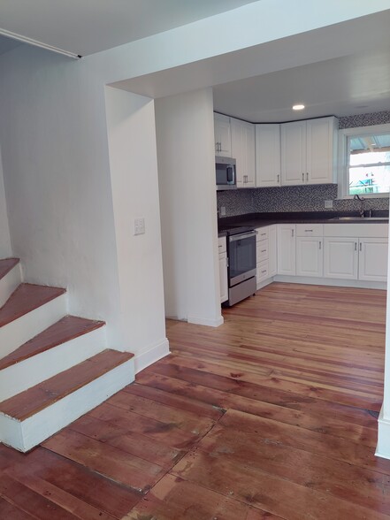 Stackable washer/dryer hookup available on first floor - 1009 Reading Ave