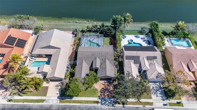 Building Photo - 405 SW 198th Terrace