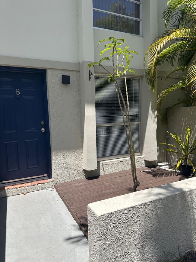 Interior Photo - Hideaway in the Grove