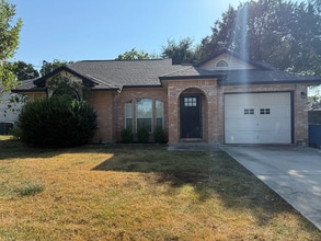 Building Photo - 732 Vista Pkwy