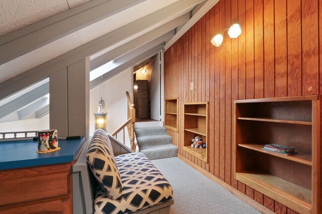 Building Photo - 31412 Windsong Dr