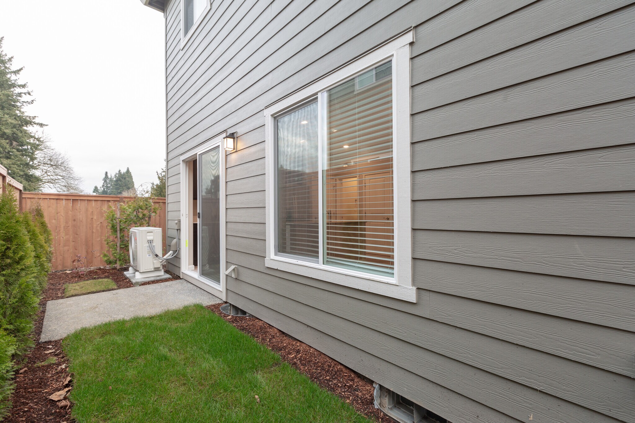 Building Photo - 2016 NE 101st Cir