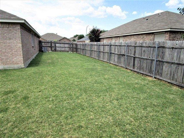 Building Photo - 5304 Archer Dr