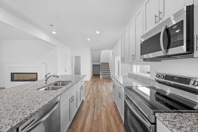 Building Photo - Available for Rent – 4 Bed | 2 Bath | Built 2024 | Green Valley Ranch