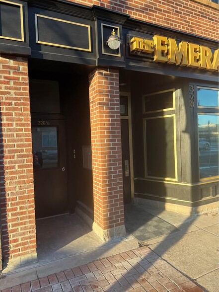 Street Entrance - 320 Washington St