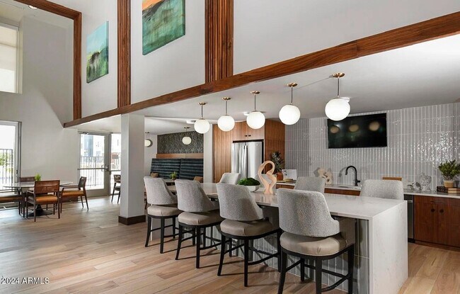 Building Photo - 7750 W Encanto Blvd