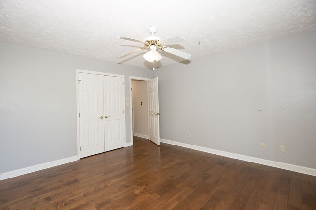 Building Photo - Beautiful 3 bedroom home in Woodlake