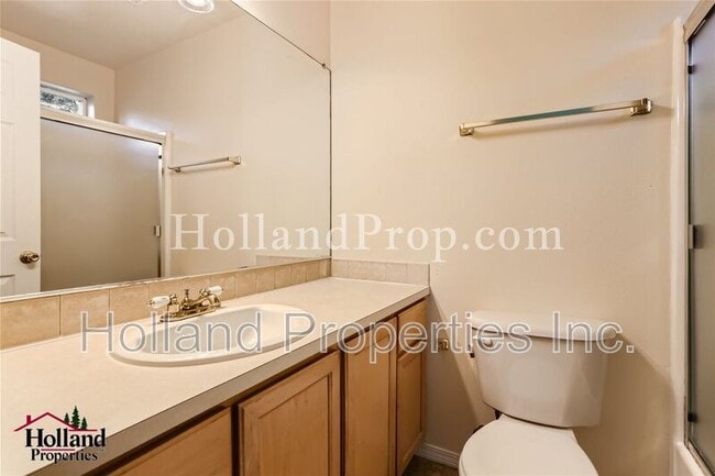 Building Photo - 17880 SW Arbela Ct