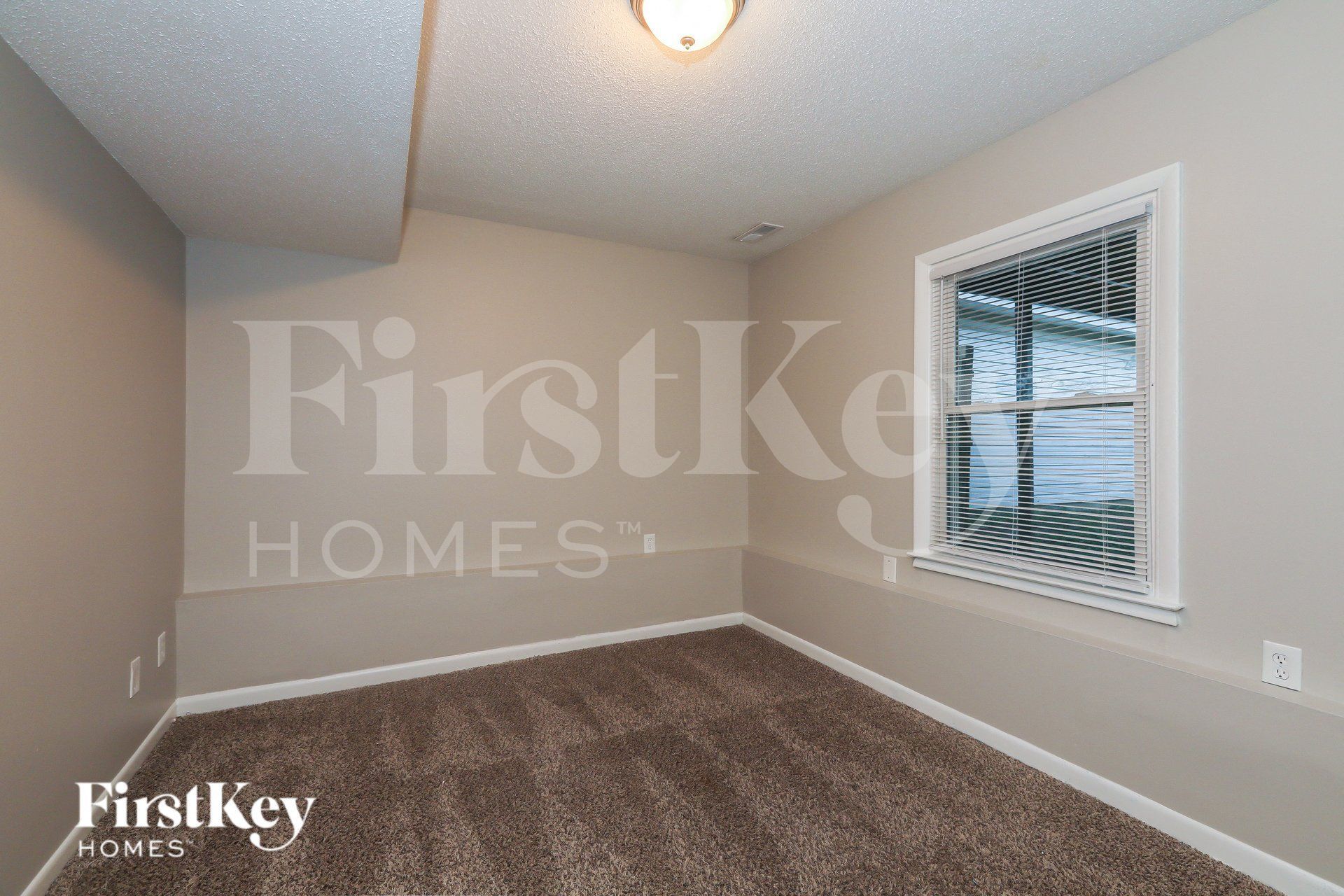 Building Photo - 8508 Woodthorn Pl