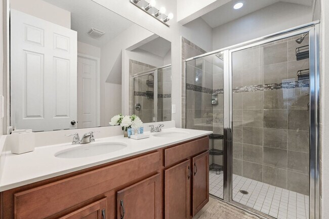 Building Photo - 1552 Carey Palm Cir