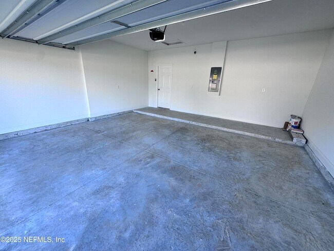 Building Photo - 11156 Spring Meadows Road Unit