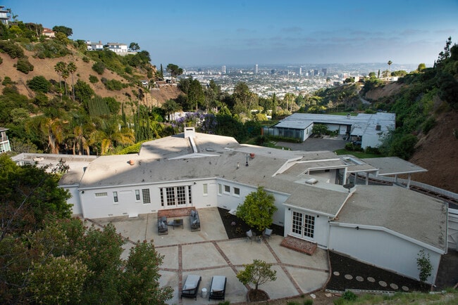 views - 8811 Rising Glen Pl