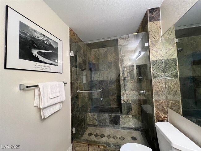 Building Photo - 8350 Campana Dr