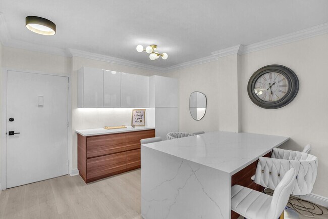 Building Photo - 2800 N Flagler Dr