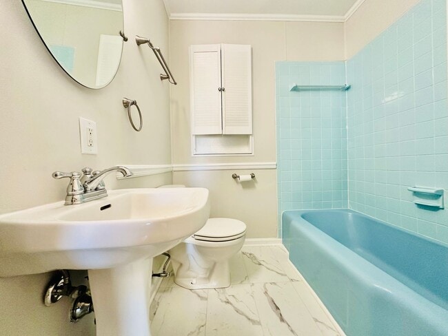 Building Photo - Updated Single-Level 3BD Home in Durham | Large Deck & Patio | Minutes to Duke & I-85