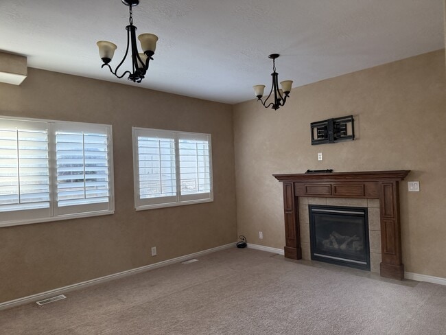 Building Photo - 7691 Willow Walk Ln