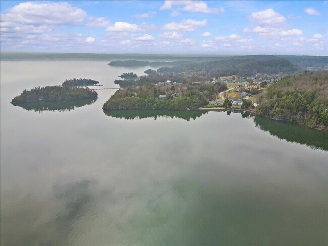 Building Photo - 38 Pebble Beach Rd