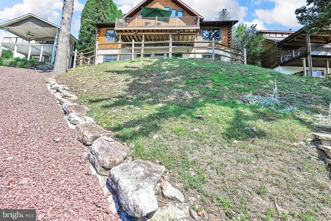 Building Photo - 1506 Wynonah Dr