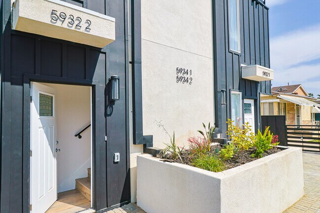 Building Photo - 5932 Lemp Ave