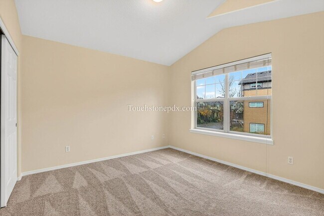 Building Photo - 1509 SW 175th Ave