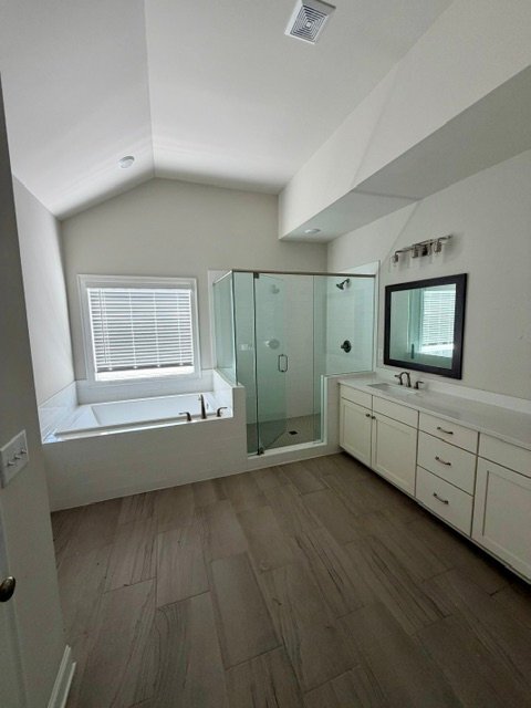 Building Photo - 570 Turlington Pl