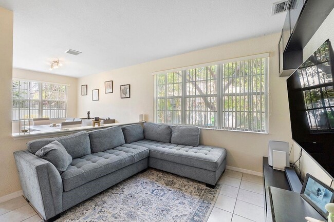 Building Photo - 9090 NW 40th Pl