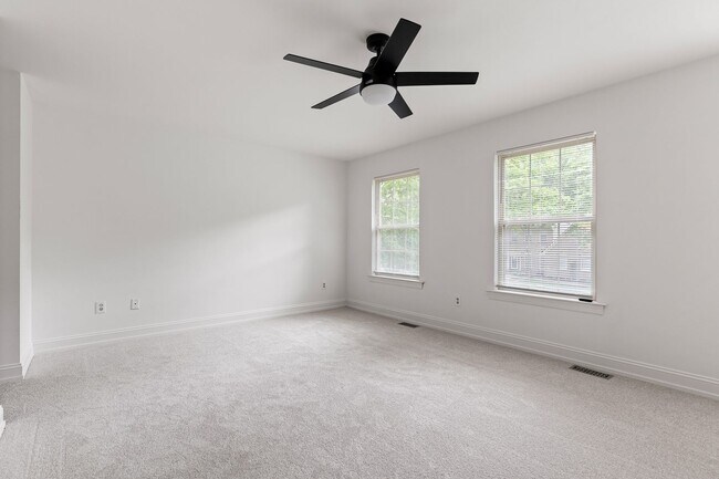 Building Photo - Stylishly Updated 4BR Home in Convenient Bear Location