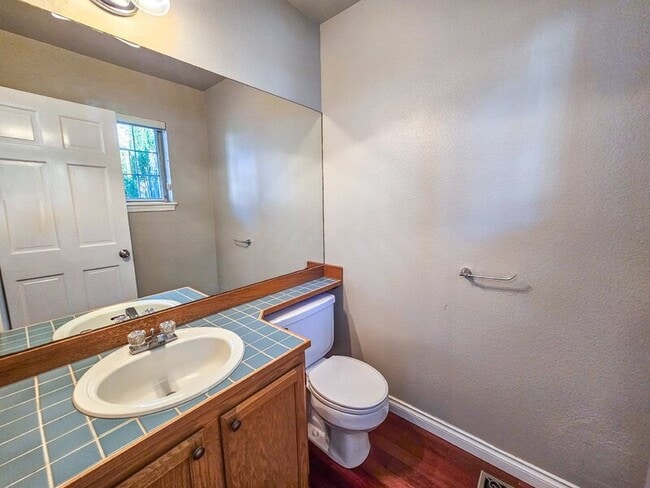 Building Photo - 25715 SE 36th Pl