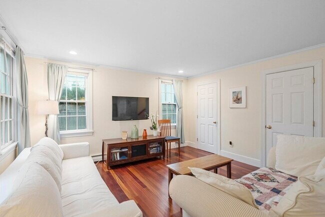 Building Photo - 54 Broadway Ave