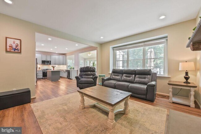 Building Photo - 5907 Tulloch Spring Ct