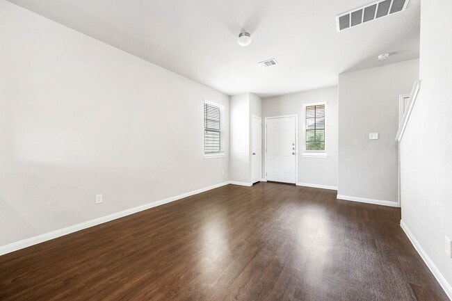 Building Photo - 5130 Wolgan Lake Ct