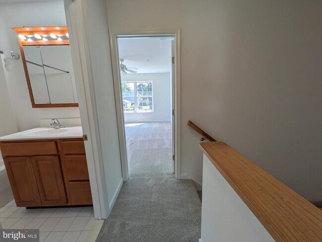 Building Photo - 310 Del Rhodes Ave