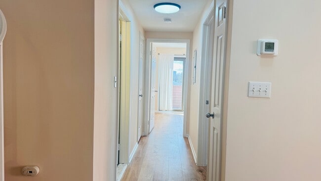 Building Photo - 2427 Washington Ave