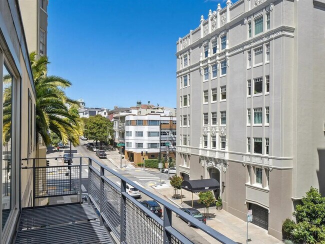 Building Photo - 1885 Jackson St