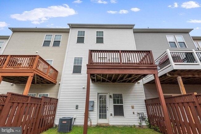 Building Photo - 41833 Diabase Square