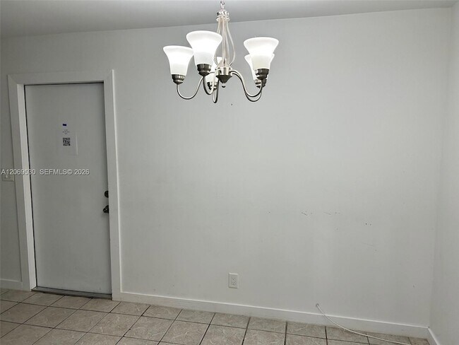 Building Photo - 815 SW 30th St