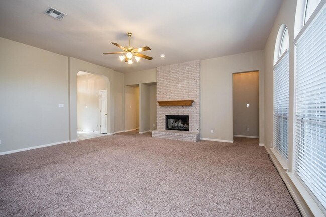Building Photo - 15808 Chatham Wood Dr