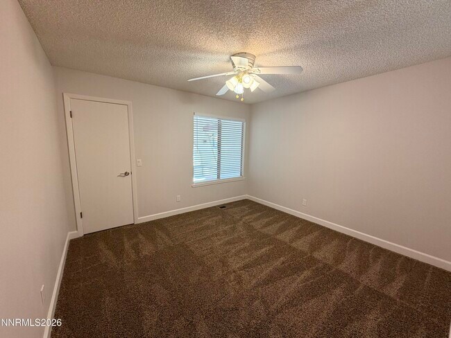 Building Photo - 795 Twin Pines Ct