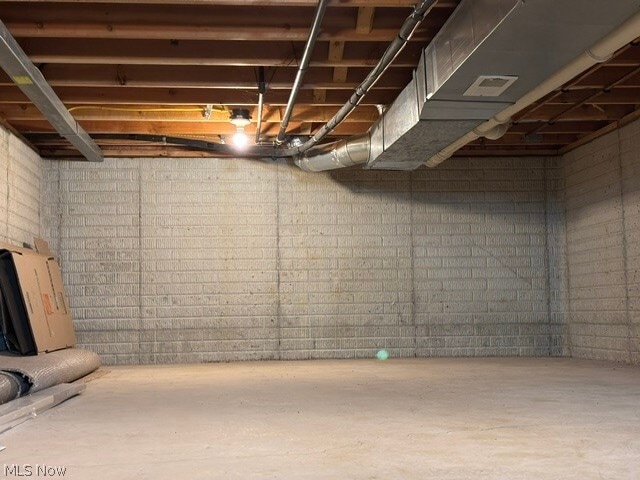 Building Photo - 33199 Ambleside Dr