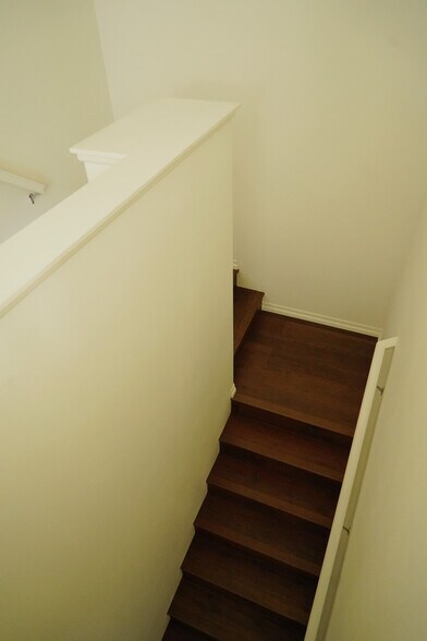 Stairs - 951 N Sunrise Ln