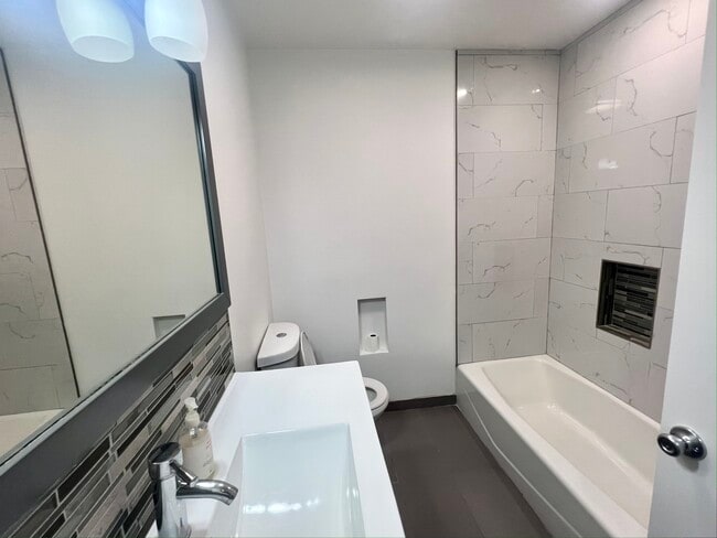 Building Photo - 7721 Chimineas Ave