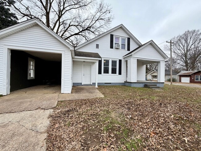 Building Photo - 200 Summer St