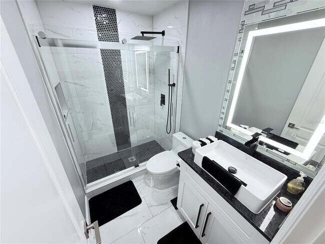 Building Photo - 128 Sandalwood Dr