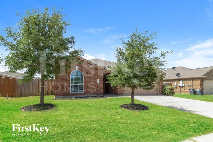 Primary Photo - 325 Meadow Ridge Dr