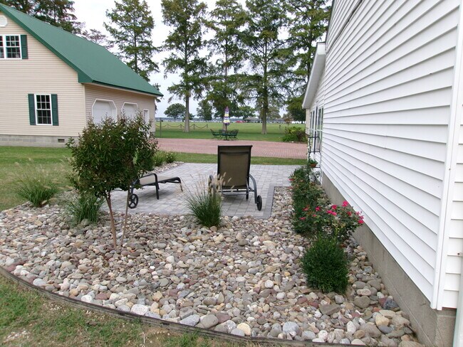 Building Photo - 3 Talbot Ave