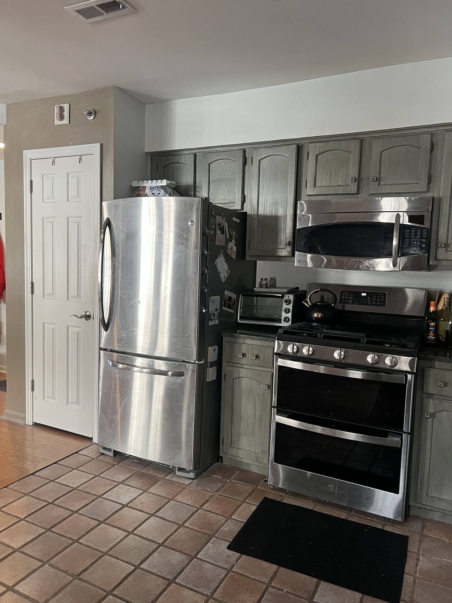 Building Photo - 51 W Blenkner St